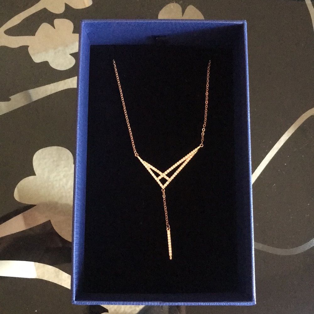 NWT Swarovski rose gold necklace